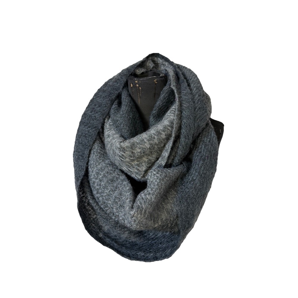 Lauren‎ Ralph Lauren  Ombré Gray Purple Line Infinity Large Scarf   Acrylic Knit